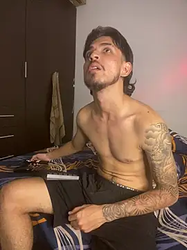 XXX chat uživo modela Kriss_Edwards