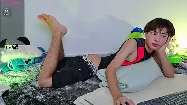 Онлайн чат XXX Ely_king