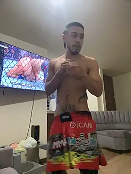 הופעת וובקאם של Taylor_DiamondBoy