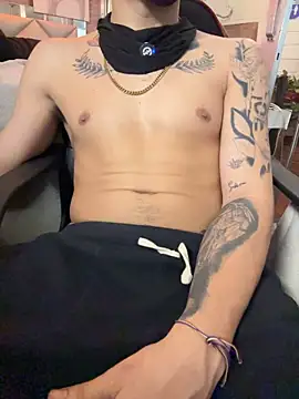 แชท XXX สดของ AlphaMasterXxx