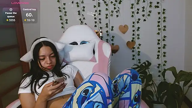 hellokitty__valery 现场XXX聊天