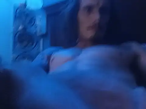 Wildfreakxxwolf webkamerás műsora