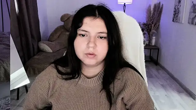 DiaAngell's Live XXX Chat
