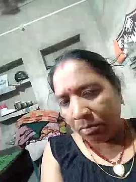 Loomaraj's Live XXX Chat