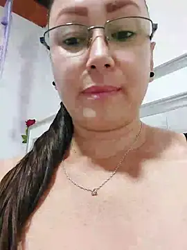 О нлайн чат XXX milly_sanchez