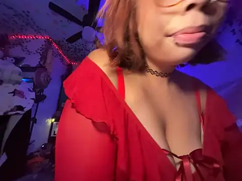 moan4mona 即時 XXX 聊天