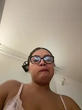 צ'אט XXX בשידור חי של Nathcurly_