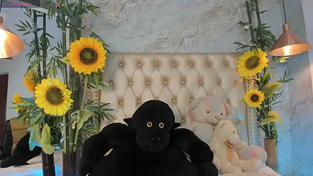 LittleeJaz Adlı Modelin Canlı XXX Sohbeti
