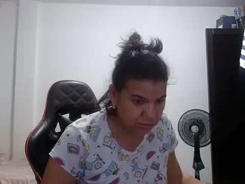 XXX chat uživo modela Adriana_0312