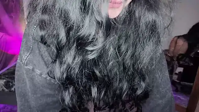 MileyRood élő XXX-chatje