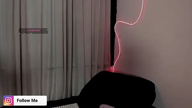 Chat +18 de Sara_Foxx1 ao vivo