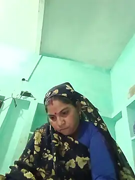 Rasiya_5's Live XXX Chat