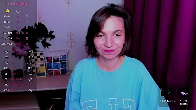 Živý XXX chat KindHazelHere_