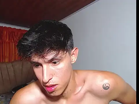 Chat XXX ao vivo de rowanbig