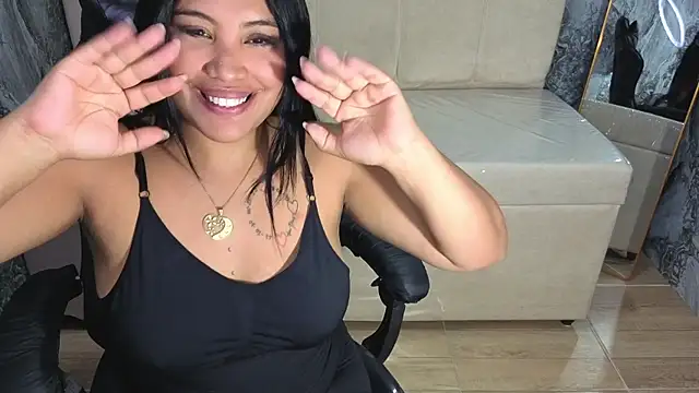 Онлайн чат XXX Bella_cross_v