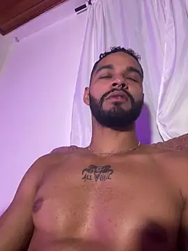 Chat XXX ao vivo de bigblack0111