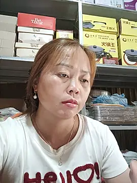 Yee_Yee1 লাইভ XXX চ্যাট