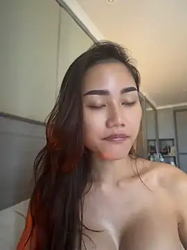 Czat XXX na żywo – SweetThaiGirlfriend