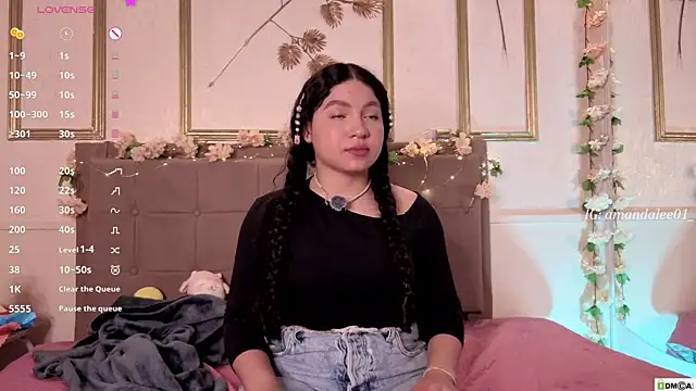 แชท XXX สดของ amandalee01