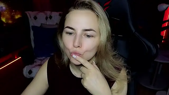 Mira_Mermayd's Live XXX Chat