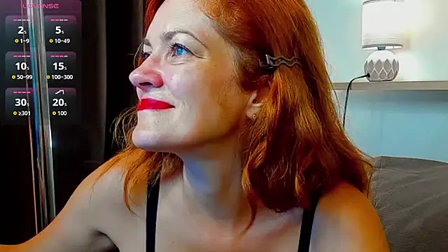 دردشة Julia_Suny الجنسية المباشرة
