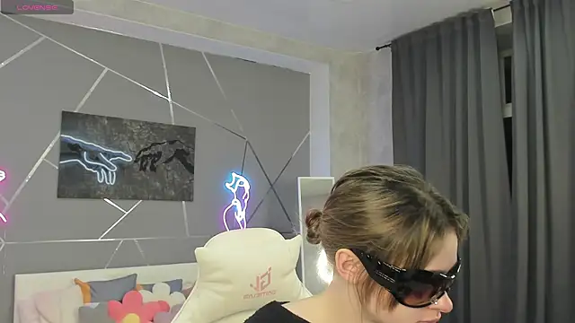 naomi_reiss 现场XXX聊天