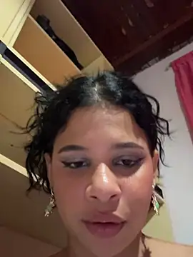Chat +18 de LadyAvalon ao vivo