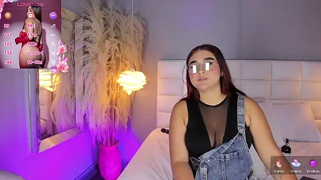 XXX chat uživo modela Anasha21