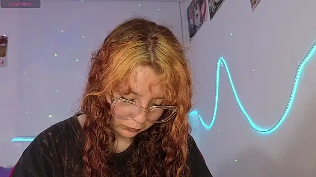 دردشة Sharon_Black الجنسية المباشرة