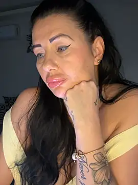 IRISWHITE17 Live XXX-Chat