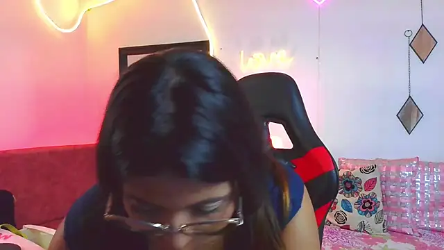 Megaan_Greey's Live XXX Chat