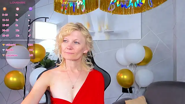 XXX chat uživo modela Julie_Lucas