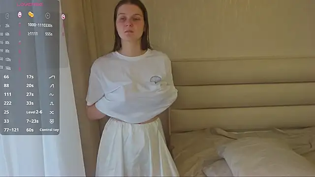 LongChillGerl Live XXX Chat