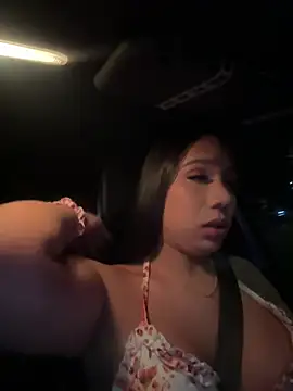 BitchySalome's Live XXX Chat