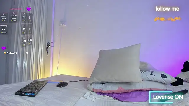 Milee_baby01 XXX чат на живо