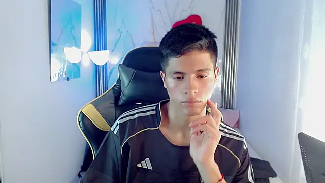 Chat +18 de Ascii_one ao vivo