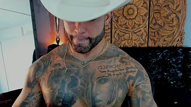 Aaron_Vega Live XXX Chat