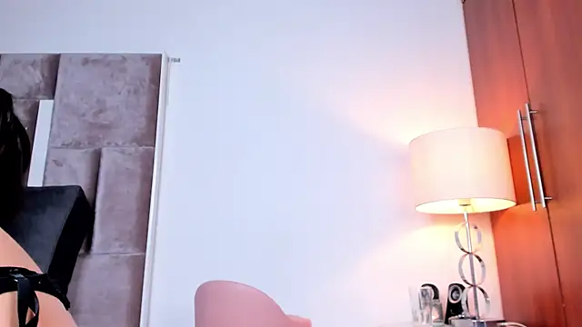 XXX chat uživo modela Nia_Bunny