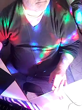 Živý XXX chat 12Paradarte