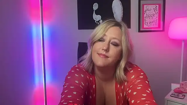 Chat XXX ao vivo de MissNaughtyBlonde