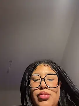 XXX chat uživo modela SashaLiciosa_