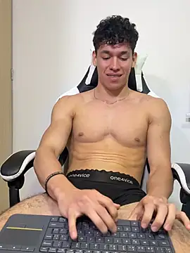Chatroom XXX en direct de Luke_Muscle