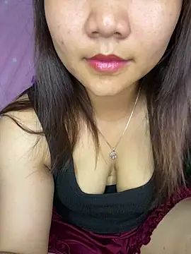 Sunset-yll live XXX chat