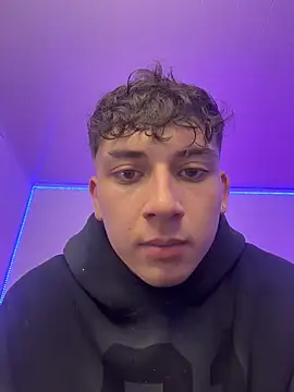 Chatroom XXX en direct de OLIVER_K