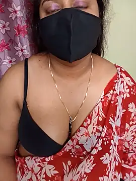 Chat +18 de LouleyRani_ ao vivo