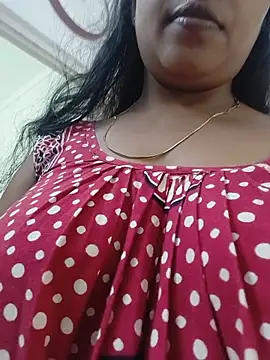 Hot-Tinaa – Live XXX-chat