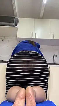 دردشة Chloee_Peach الجنسية المباشرة