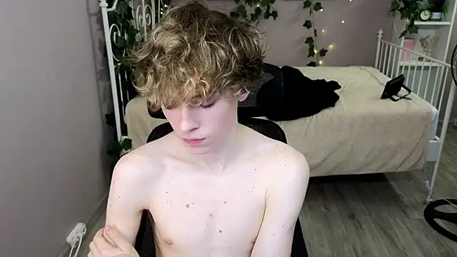 צ'אט XXX בשידור חי של kevingarsiaa