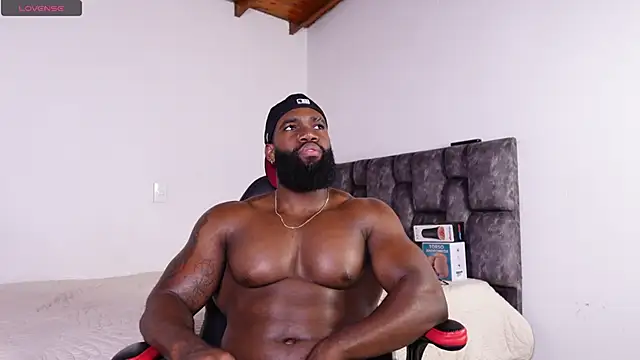 james_musclebbc: απευθείας συνομιλία ΧΧΧ