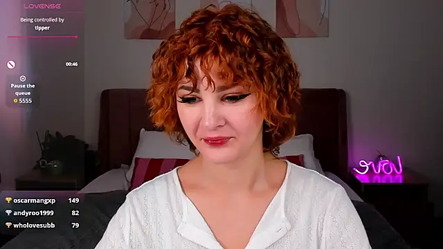 Онлайн чат XXX Kira__Fluffy